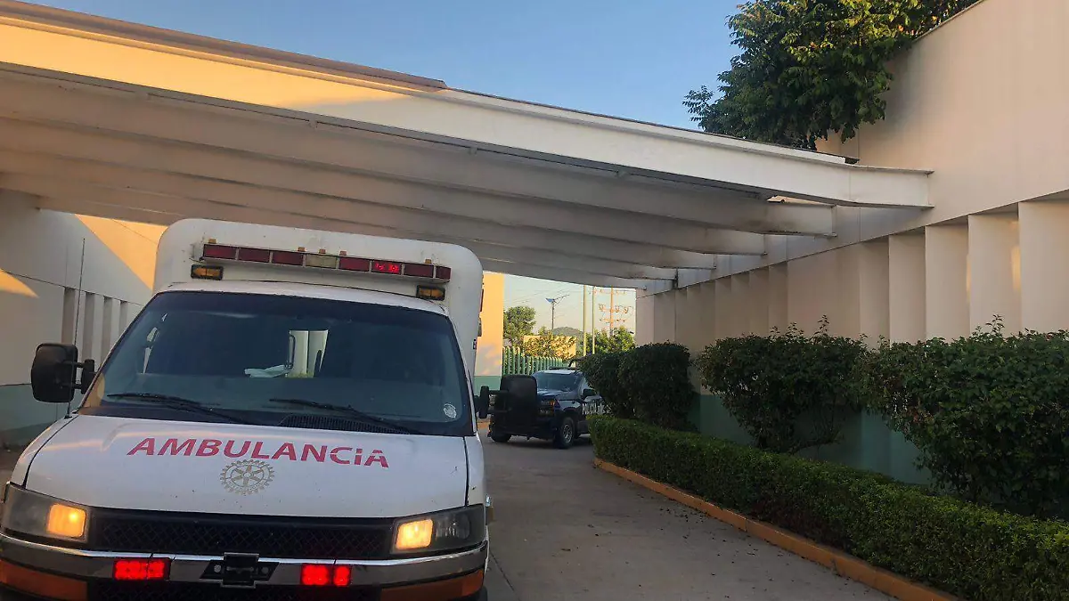 ambulancia hospital mzt